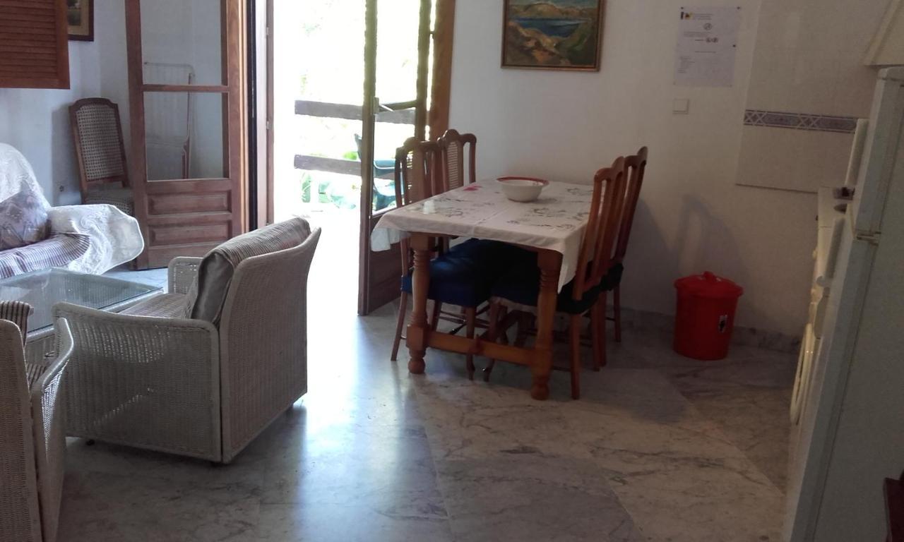 La Caleta-GuardiaCasa-B- Pequeno Conjunto Adosadosアパートメント エクステリア 写真